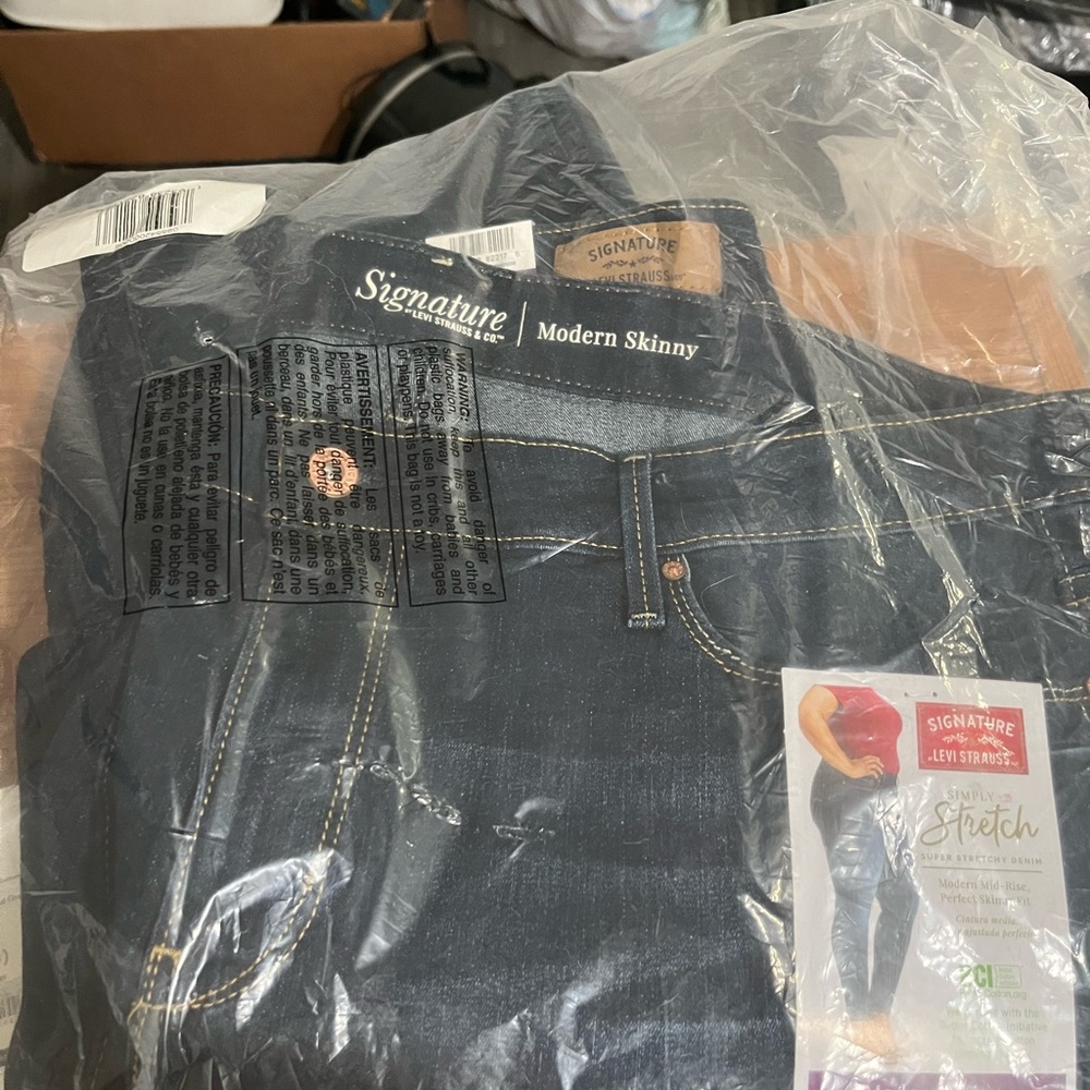 Levi's Simply Stretch Dark Blue Jeans